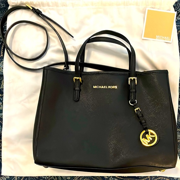 Michael Kors, black leather purse. - Picture 1 of 3